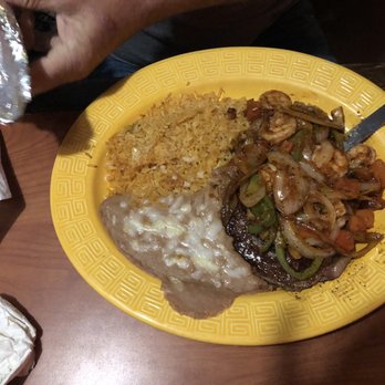 La Sierrita - Shrimp and steak fajitas I had a chicken quesadilla. I loved mine as well. The cheese dip was awesome as well. - Mexican Near Me - Greenville, Mississippi La Sierrita - Shrimp and steak fajitas I had a chicken quesadilla. I loved mine as well. The cheese dip was awesome as well. - Mexican Near Me - Greenville, Mississippi