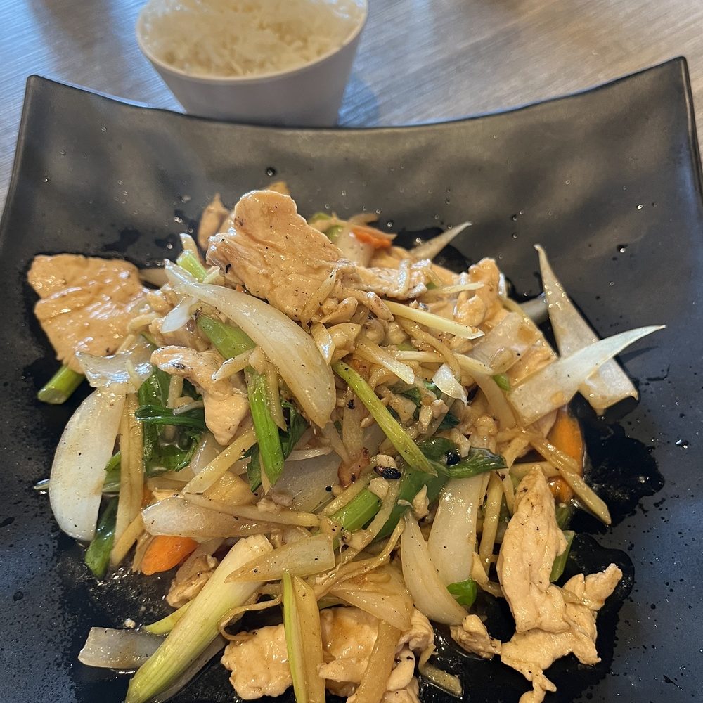Royal Thai - Stir Fried with Ginger - Thai Near Me - Anchorage, Alaska Royal Thai - Stir Fried with Ginger - Thai Near Me - Anchorage, Alaska