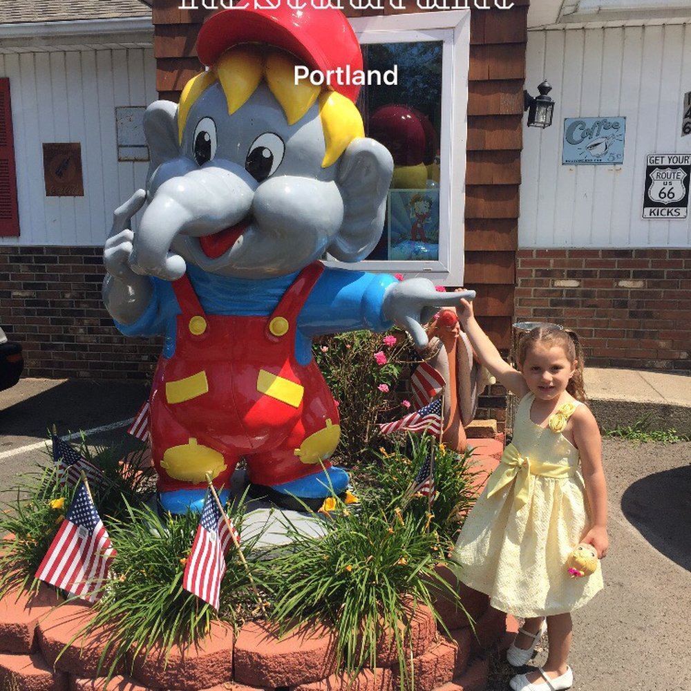 Eggs Up Restaurant - Kids love the elephant! - Breakfast & Brunch Near Me - Portland, Connecticut Eggs Up Restaurant - Kids love the elephant! - Breakfast & Brunch Near Me - Portland, Connecticut