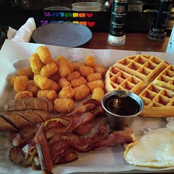 The Commodore - Rob's big boy platter - Bars Near Me - Washington, DC, District of Columbia