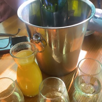 MESSHALL - Mimosa - Breakfast & Brunch Near Me - Los Angeles, California MESSHALL - Mimosa - Breakfast & Brunch Near Me - Los Angeles, California