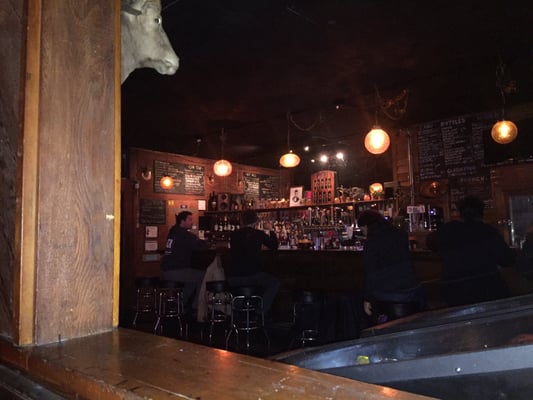 Barlow Tavern by null