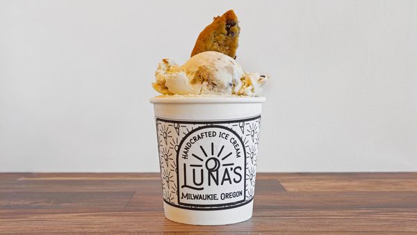 Luna's Ice Cream by null