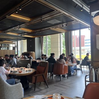 The Dolar Shop - ambiance - Chinese Near Me - Bellevue, Washington