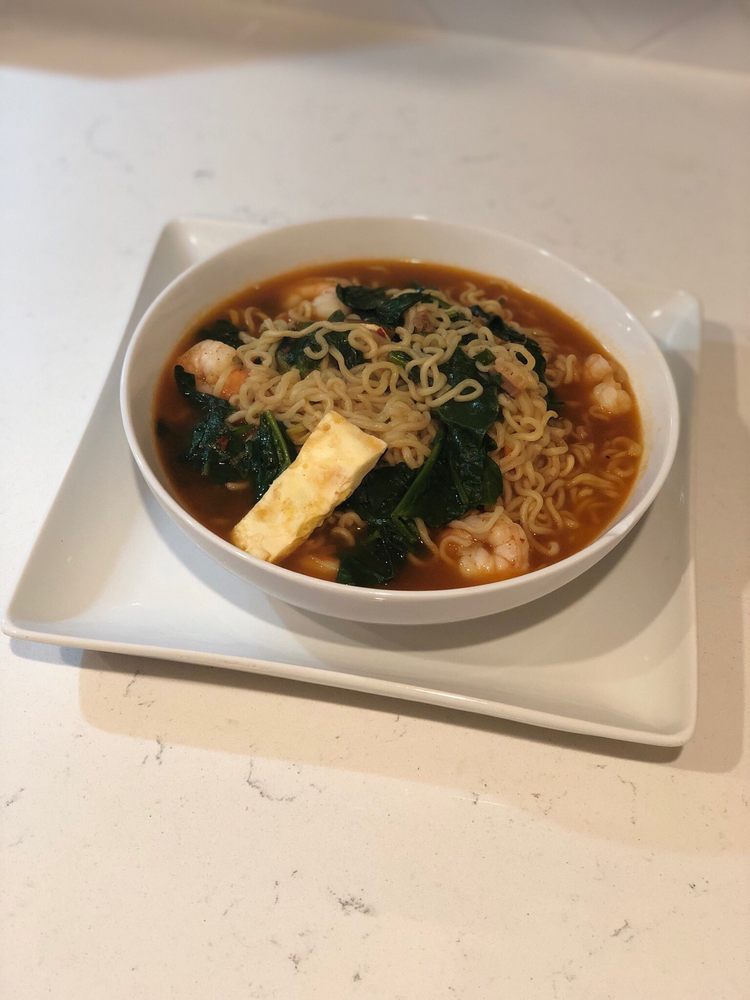 Be's Noodles & Banh Mi