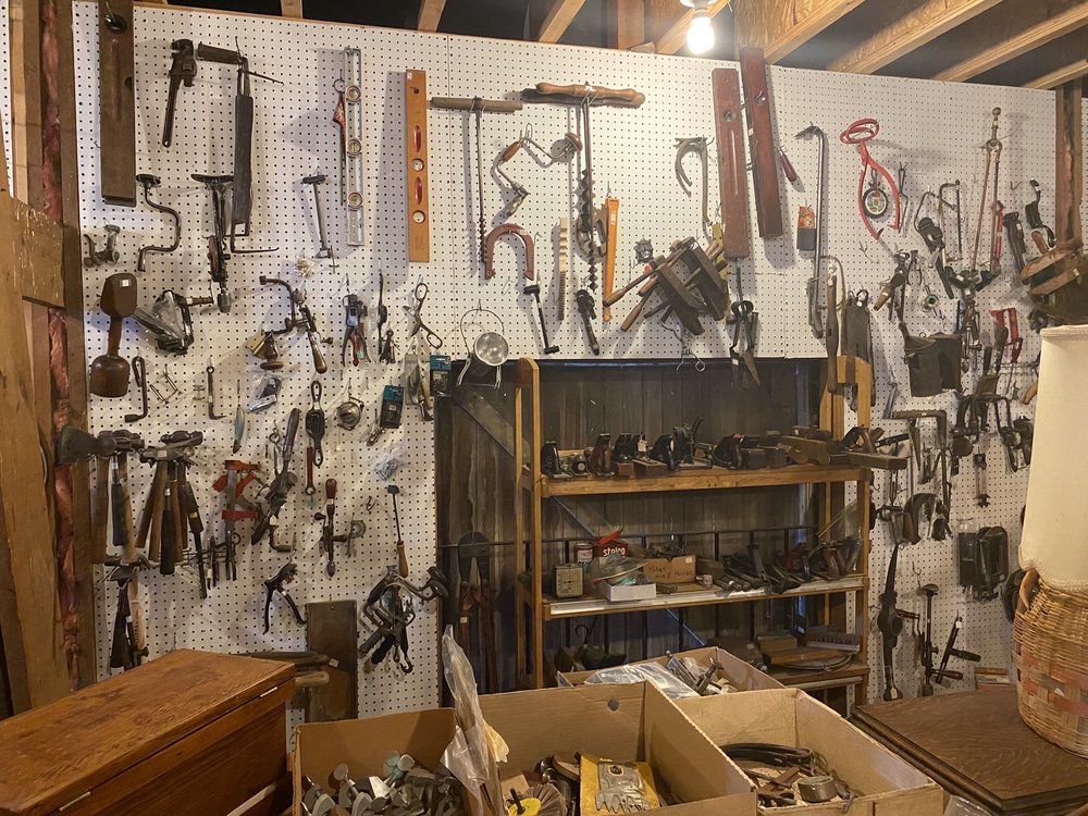 FOX FARM ANTIQUES Updated July 2024 13 Photos 4127 Telephone Rd