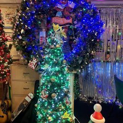 Lois Mann's Restaurant - Inside decor