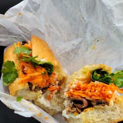 Dinosaurs Vietnamese Sandwiches - Grilled pork
