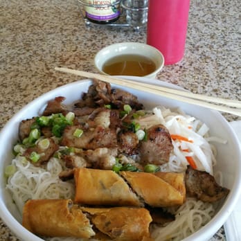 Pho T - Lacking any flavor 2/5. Pork and egg roll vermicelli noodle bowl. :( - Vietnamese Near Me - Las Vegas, Nevada