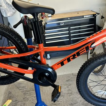 Bert’s Bicycle Service - Precaliber 14, great kids bike, clever handle under the seat to assist that new rider. It's important to keep the tires inflated to spec's. - Bike Repair/Maintenance Near Me - Parrish, Florida Bert’s Bicycle Service - Precaliber 14, great kids bike, clever handle under the seat to assist that new rider. It's important to keep the tires inflated to spec's. - Bike Repair/Maintenance Near Me - Parrish, Florida