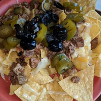 Los Mariachis - Loaded steak nachos - Mexican Near Me - Wallingford, Connecticut