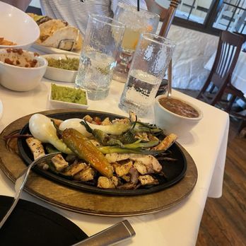 Grey Moss Inn Cocina Mexicana - Chicken Fajitas - Mexican Near Me - Helotes, Texas