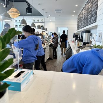 Hometown Coffee & Juice - Coffee & Tea Near Me - Glencoe, Illinois