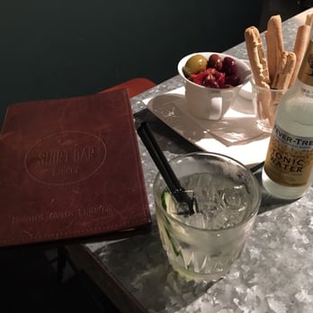 Shirt Bar - G&T is tonight's choice - Wine Bars Near Me - Sydney, NSW
