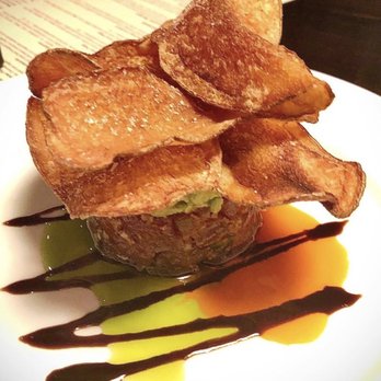 The Blacksmith Restaurant - Tuna Poke - Lounges Near Me - Bend, Oregon