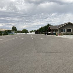 Aspen Grove Rv Park - Check In Lanes for RVs