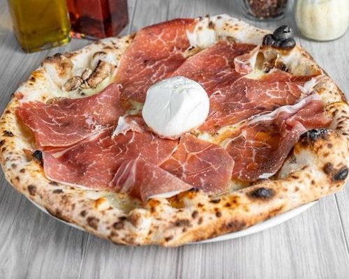 Piacere Wood Fired Pizza Pines by null
