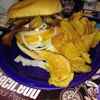 Harley's Cafe - Bacon Hamburger and chips - Diners Near Me - Choctaw, Oklahoma