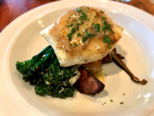 Glacier Bay Lodge & Tours by null