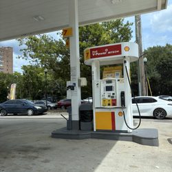 22nd Street Shell