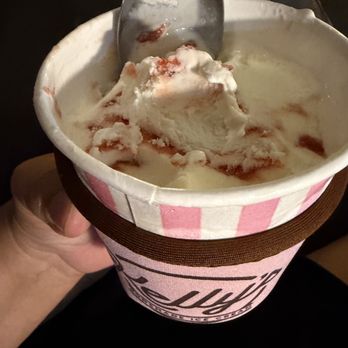 Kelly's Homemade Ice Cream - Guava cheese was so delicious! - Ice Cream & Frozen Yogurt Near Me - Orlando, Florida Kelly's Homemade Ice Cream - Guava cheese was so delicious! - Ice Cream & Frozen Yogurt Near Me - Orlando, Florida