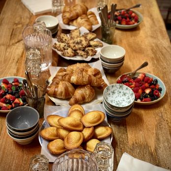 Loupiotte Kitchen - Order a pastry an fruit spread for your next meeting! - French Near Me - Los Angeles, California