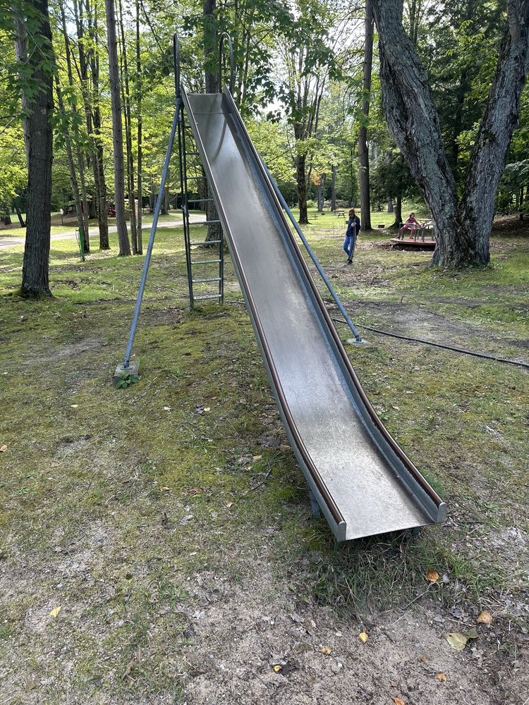 Sunken Lake Park Office Logo