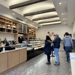 Mia’s Brooklyn Bakery - Interior