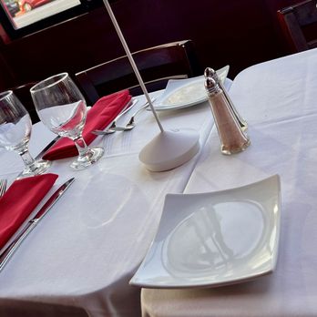 Le Petit Restaurant - French Near Me - Sherman Oaks, California Le Petit Restaurant - French Near Me - Sherman Oaks, California