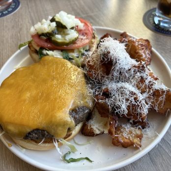 Bar Serra - Cheeseburger with Parmesan potato - Wine Bars Near Me - Oklahoma City, Oklahoma