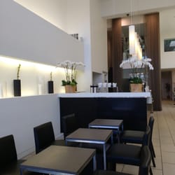 Clear Optometry - Refresh bar on one side...