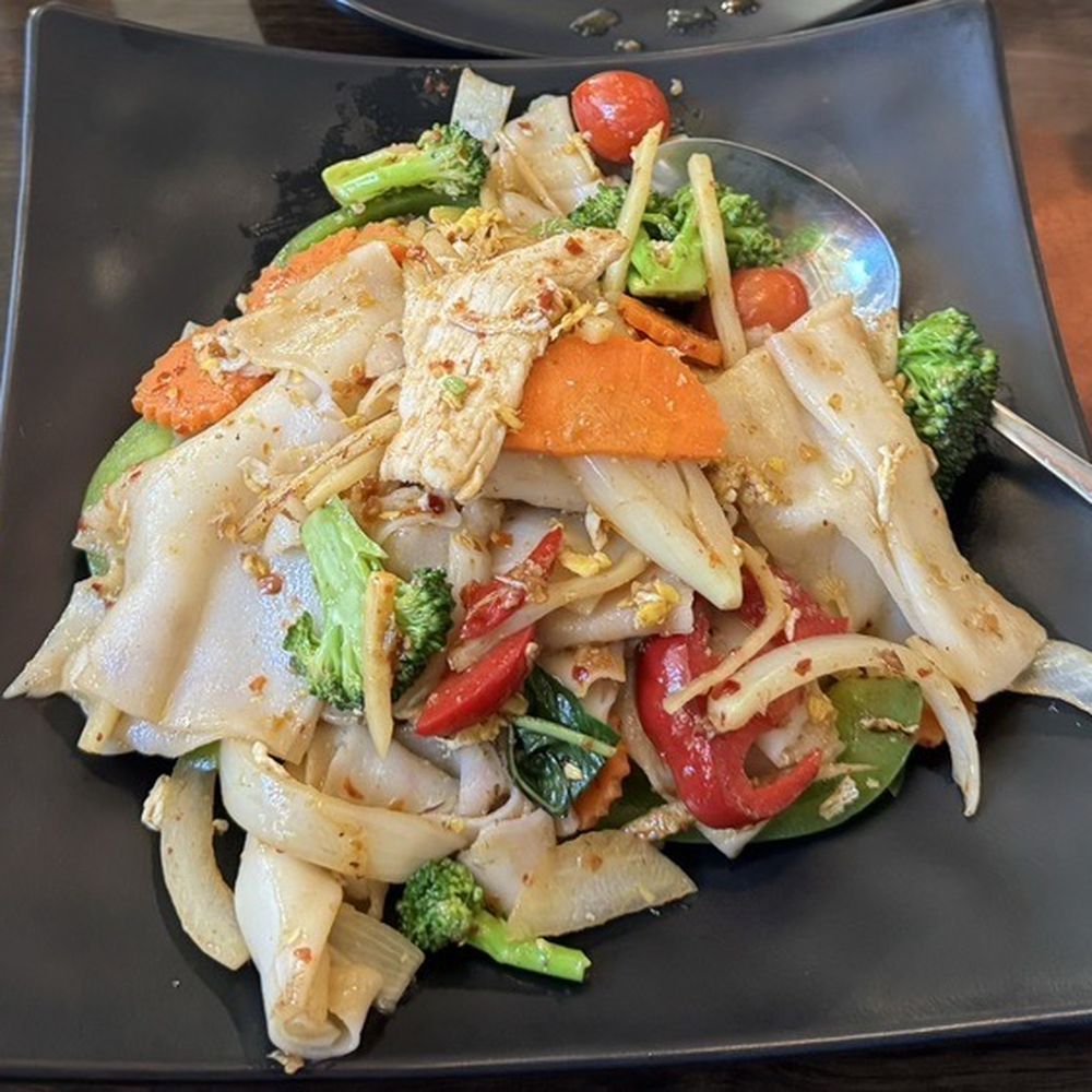 N2. Pad Kee Mow N2. Pad Kee Mow