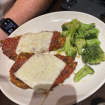 Carrabba's Italian Grill - Italian Near Me - Omaha, Nebraska