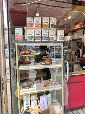 Paloma Coffee & Bakery, Williamsburg by null