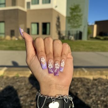 All Nails Lounge - Flower nail art - Nail Salons Near Me - Mansfield, Texas