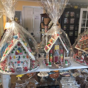 The Gingerbread Man - a display of gingerbread houses - Desserts Near Me - Ottawa, Ontario The Gingerbread Man - a display of gingerbread houses - Desserts Near Me - Ottawa, Ontario