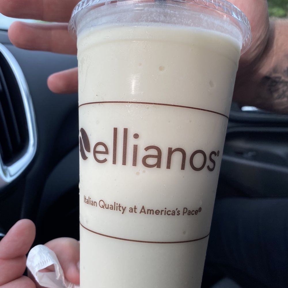 Ellianos Coffee - Piña colada smoothie - Coffee & Tea Near Me - Alachua, Florida