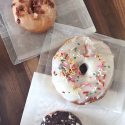 Status Dough - Knoxville - maple bacon, gigantic vanilla glaze, choc