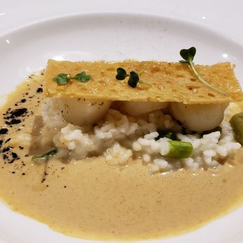 Portofino - Scallops, Asparagus Creamy risotto in Lobster sauce - Italian Near Me - Cancún, ROO
