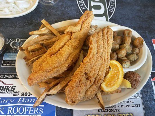 Huck's Catfish by null