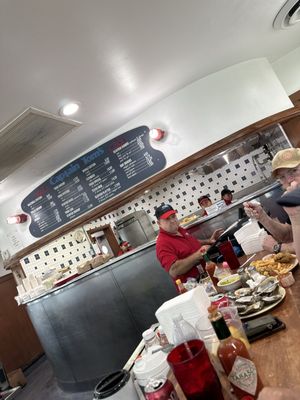 Captain Tom's by null