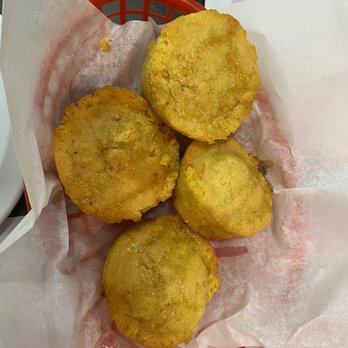 Restaurant 10 - Cornbread muffins - American Near Me - Atlanta, Georgia