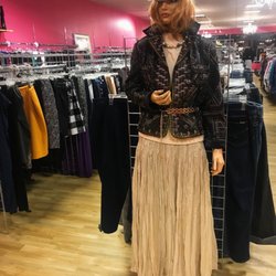 Pink Door Resale - These mannequins are on point!