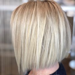 Honey Blonde Salon