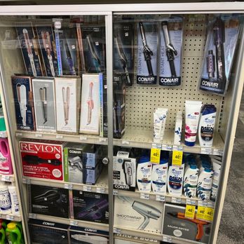 CVS Pharmacy y más - They have the stuff locked and waited 20 min no kinda help had to drive to a different Store - Drugstores Near Me - LONG BEACH, California