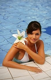 You Glow Girls Mobile Spray Tanning Logo
