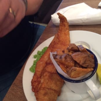 The Ring - Fish and chips - Hot Dogs Near Me - London, XGL