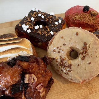 49th Parallel Coffee - Doughnuts - Coffee Roasteries Near Me - North Vancouver, British Columbia 49th Parallel Coffee - Doughnuts - Coffee Roasteries Near Me - North Vancouver, British Columbia