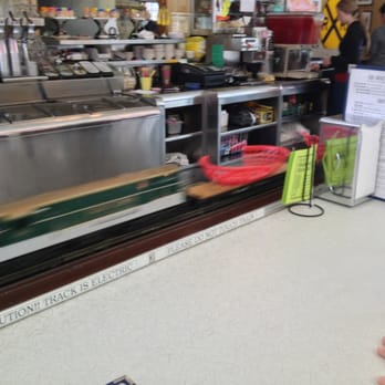 Choo Choo Restaurant - Train delivering meals - Burgers Near Me - Des Plaines, Illinois
