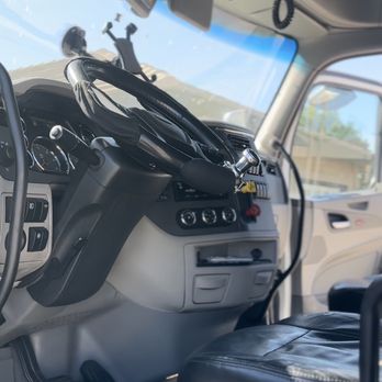 Golden Touch Detailing - Interior deep clean with carpet shampoo and conditioner - Auto Detailing Near Me